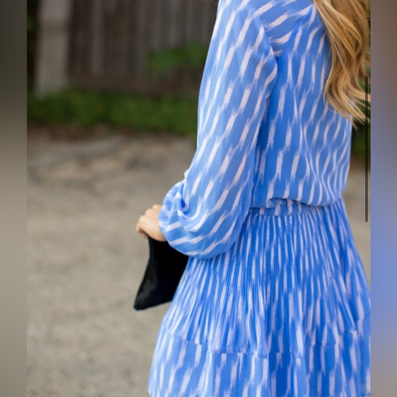 Michael Kors NWT Blue & White Womens Dress Size Small - Picture 3 of 15